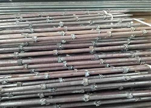 顺庆隧道钢花管